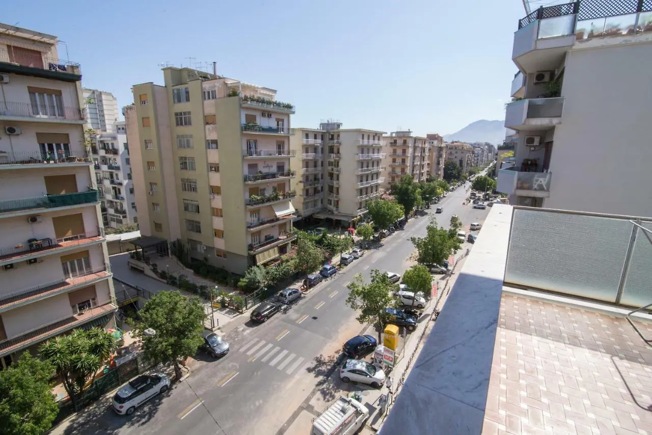 Ferienwohnung Raffo Rosso Palermo Apartment